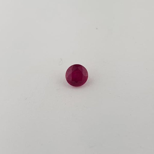0.9ct Round Faceted Ruby 5.4mm - Dynagem 