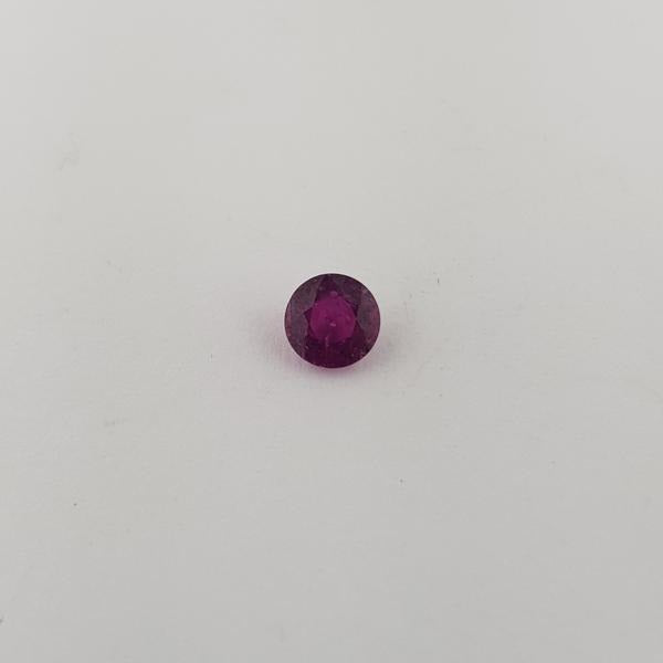 0.5ct Round Faceted Ruby 4.8x2.5mm - Dynagem 