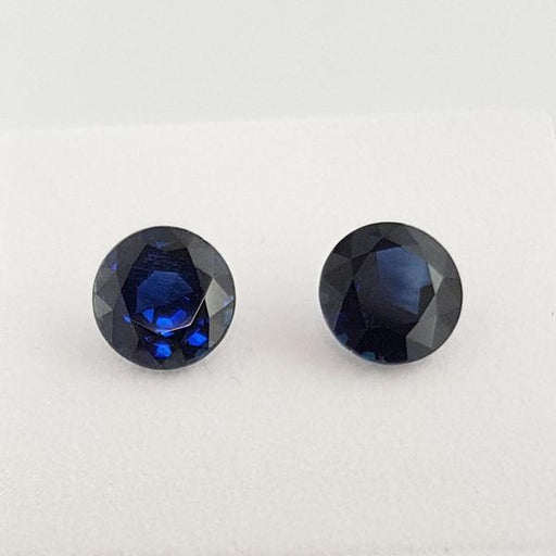3.33ct Pair of Round Faceted Sapphires 7.4mm - Dynagem 