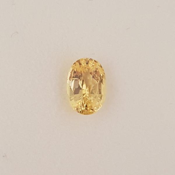 1.76ct Oval Faceted Yellow Sapphire Certified Unheated 8.3x5.7mm - Dynagem 